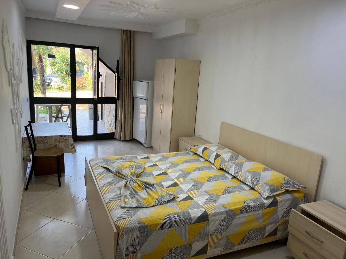 Villa Kasa Durrës 外观 照片