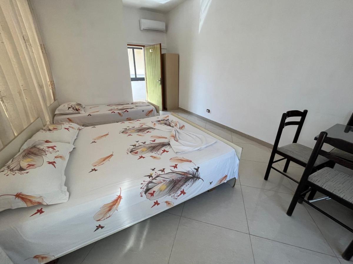 Villa Kasa Durrës 外观 照片