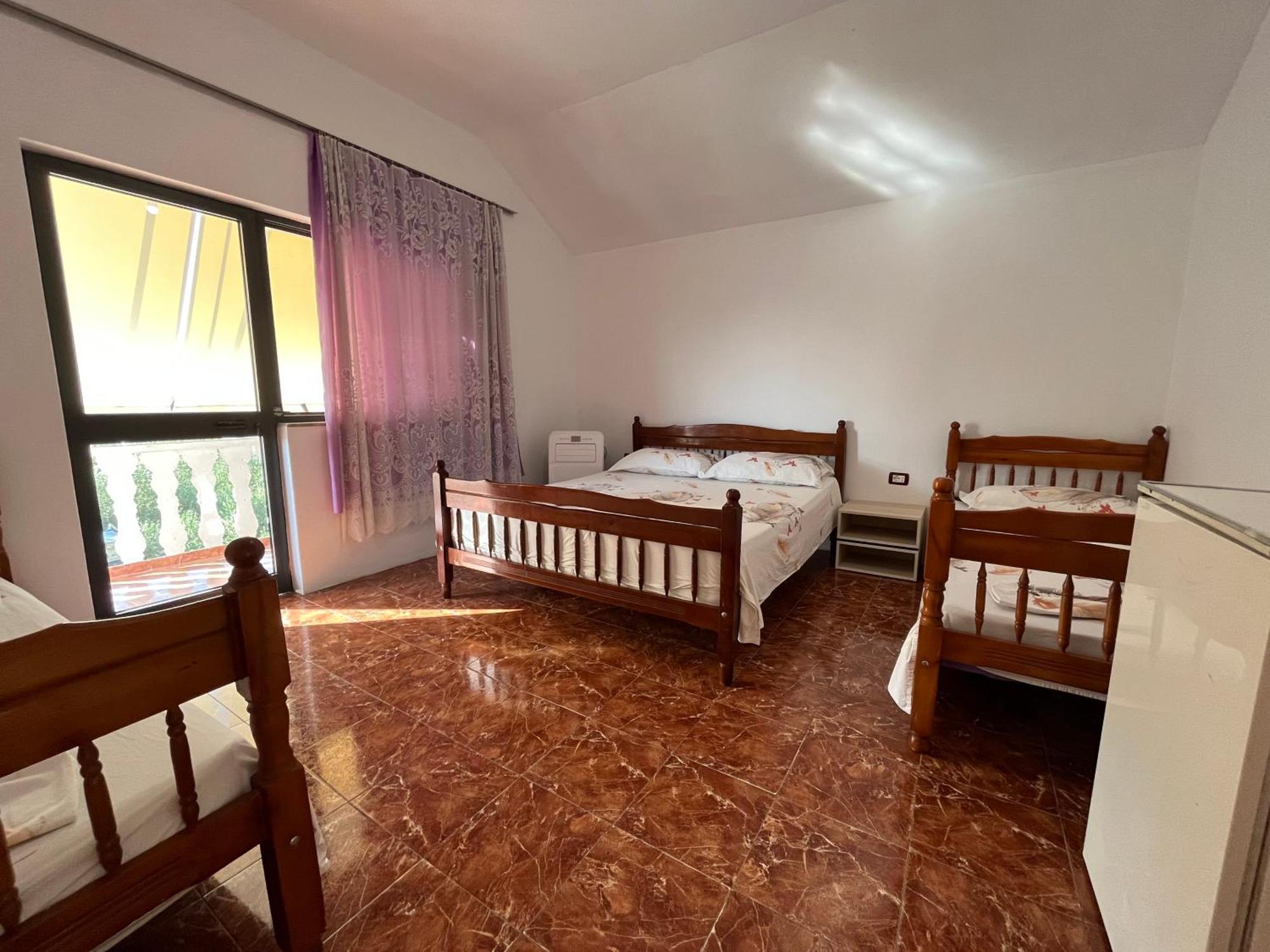 Villa Kasa Durrës 外观 照片