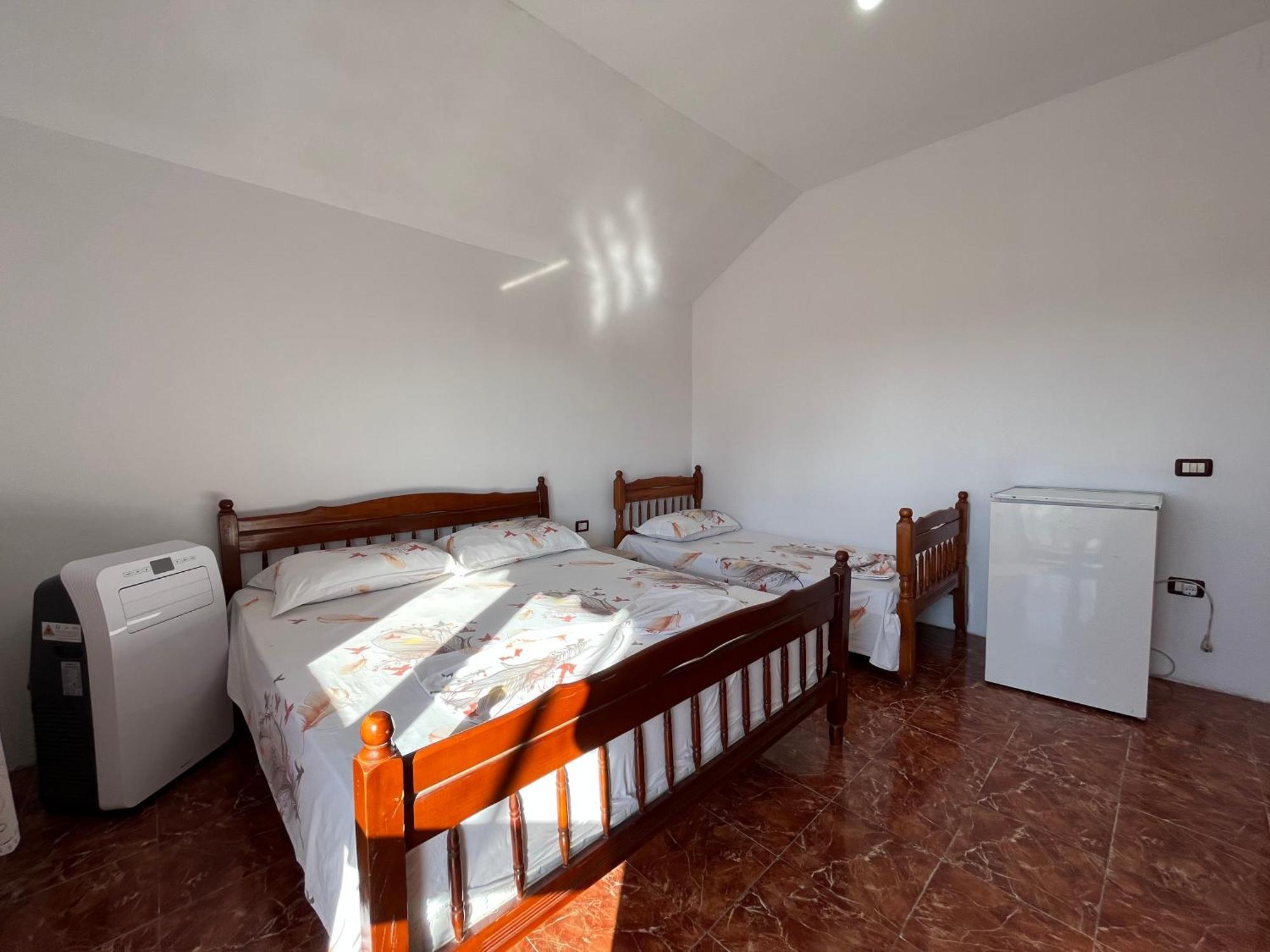 Villa Kasa Durrës 外观 照片